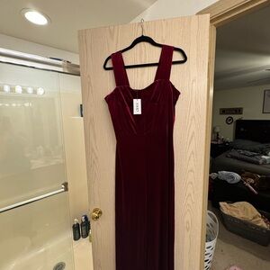 Cider Velvet jumpsuit in Burgundy